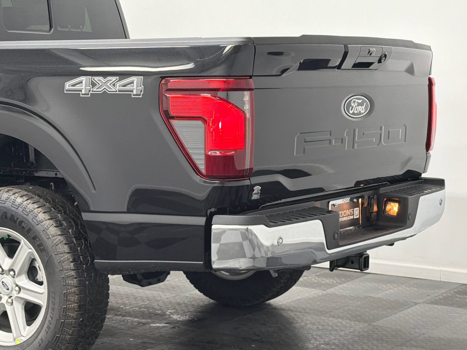 New 2026 Ford F150 XLT w/ Equipment Group 302A MID AWD/4WD image 7
