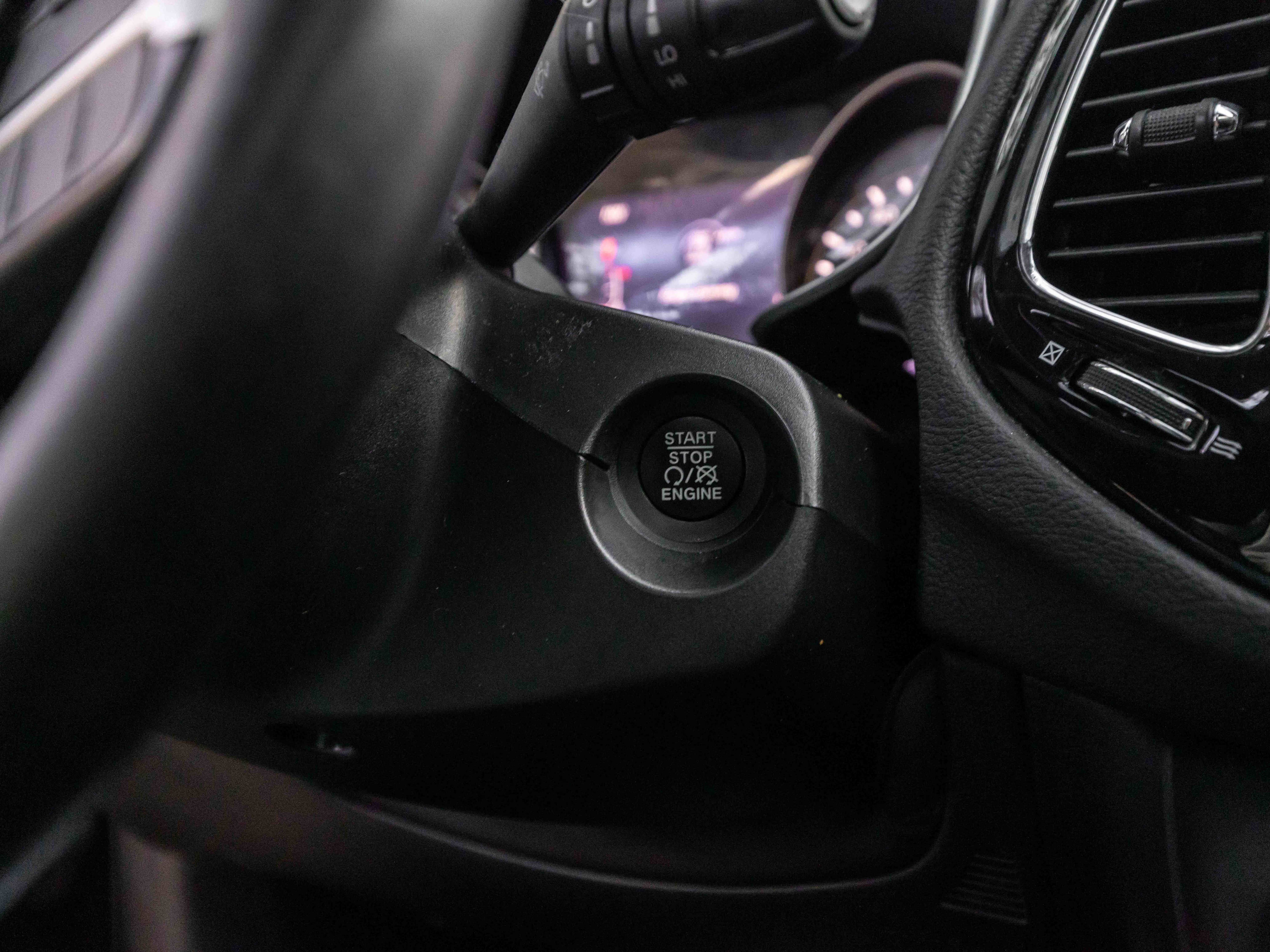 Used 2020 Jeep Compass Limited image 8