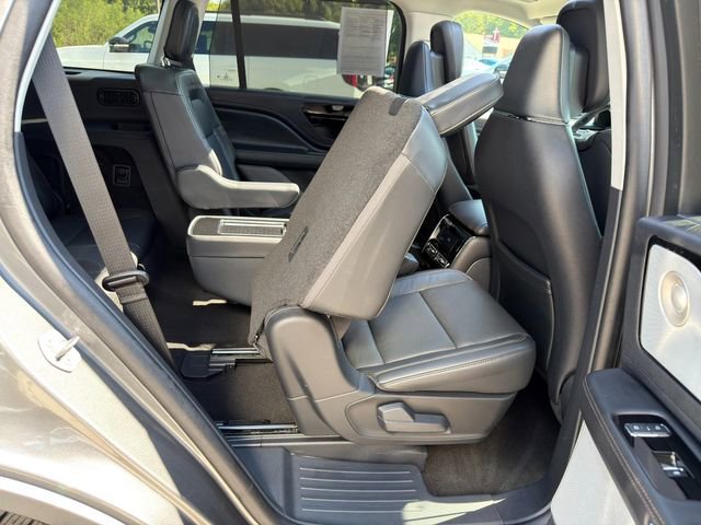 Used 2025 Lincoln Aviator Reserve w/ Equipment Group 201A image 13