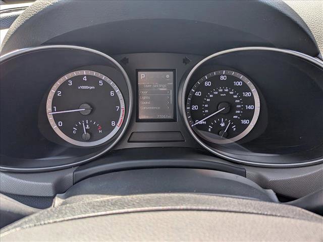 Used 2017 Hyundai Santa Fe SE FWD image 11