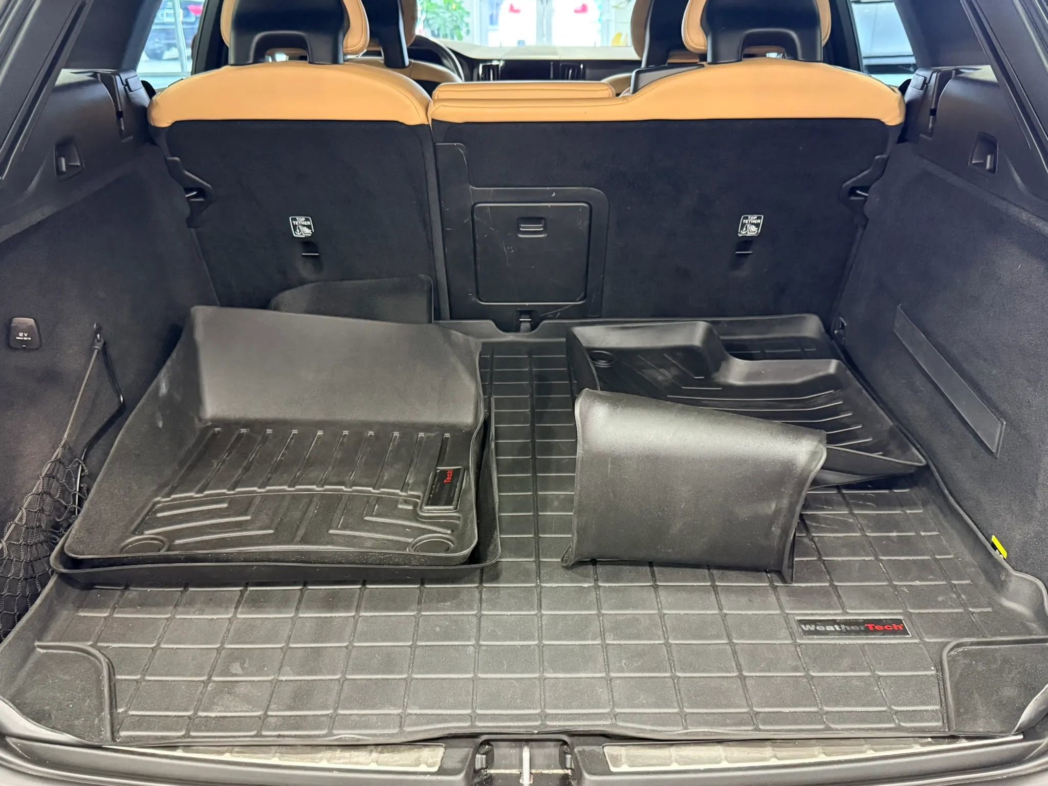 Used 2018 Volvo XC60 T6 Inscription w/ Convenience Package AWD/4WD image 30