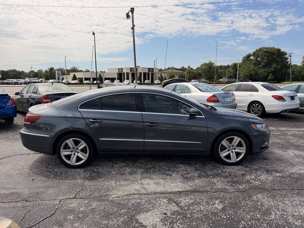 Used 2013 Volkswagen CC Sport FWD image 3