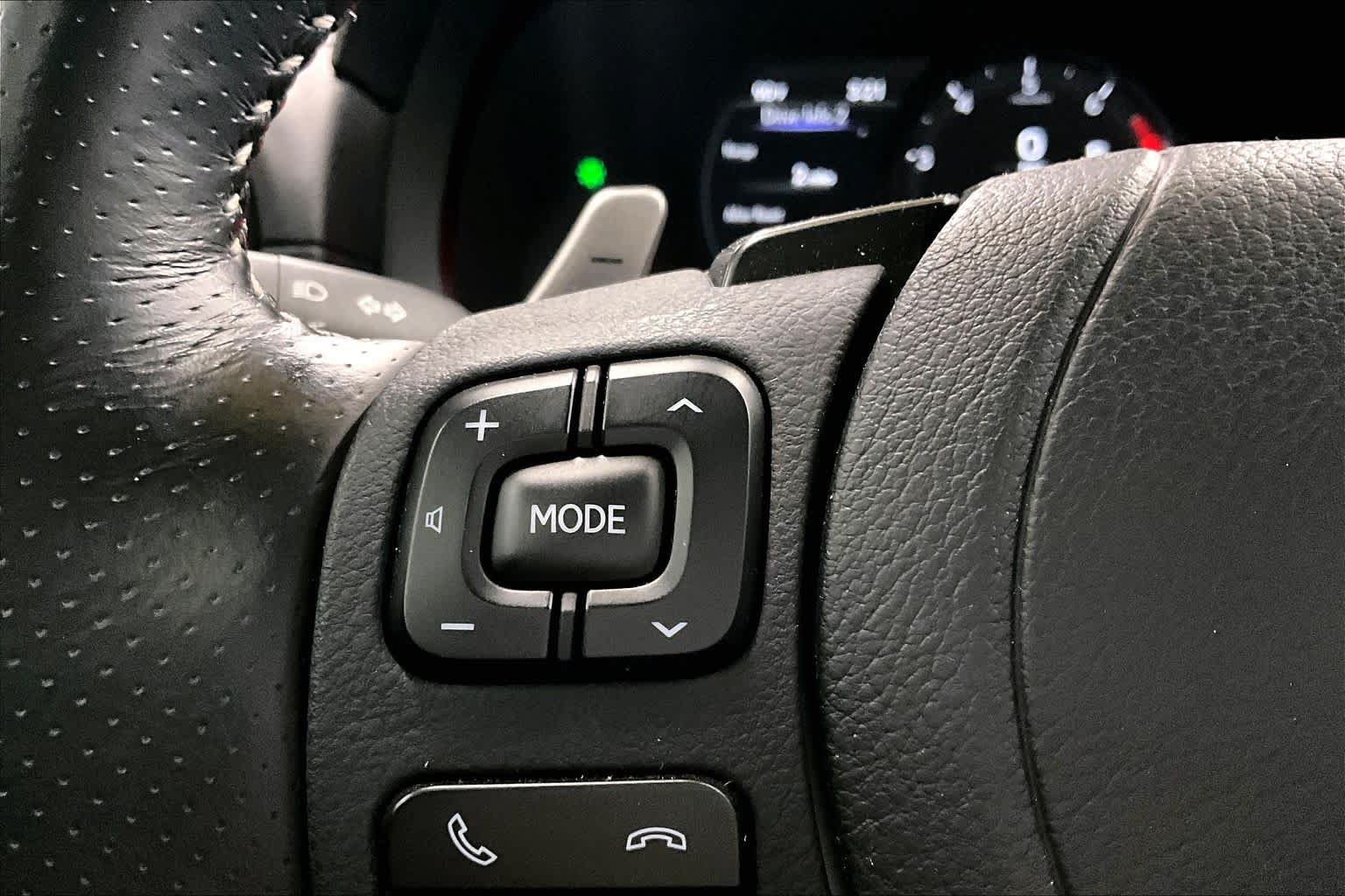 Used 2024 Lexus IS 350 F Sport w/ Navigation Package RWD image 22
