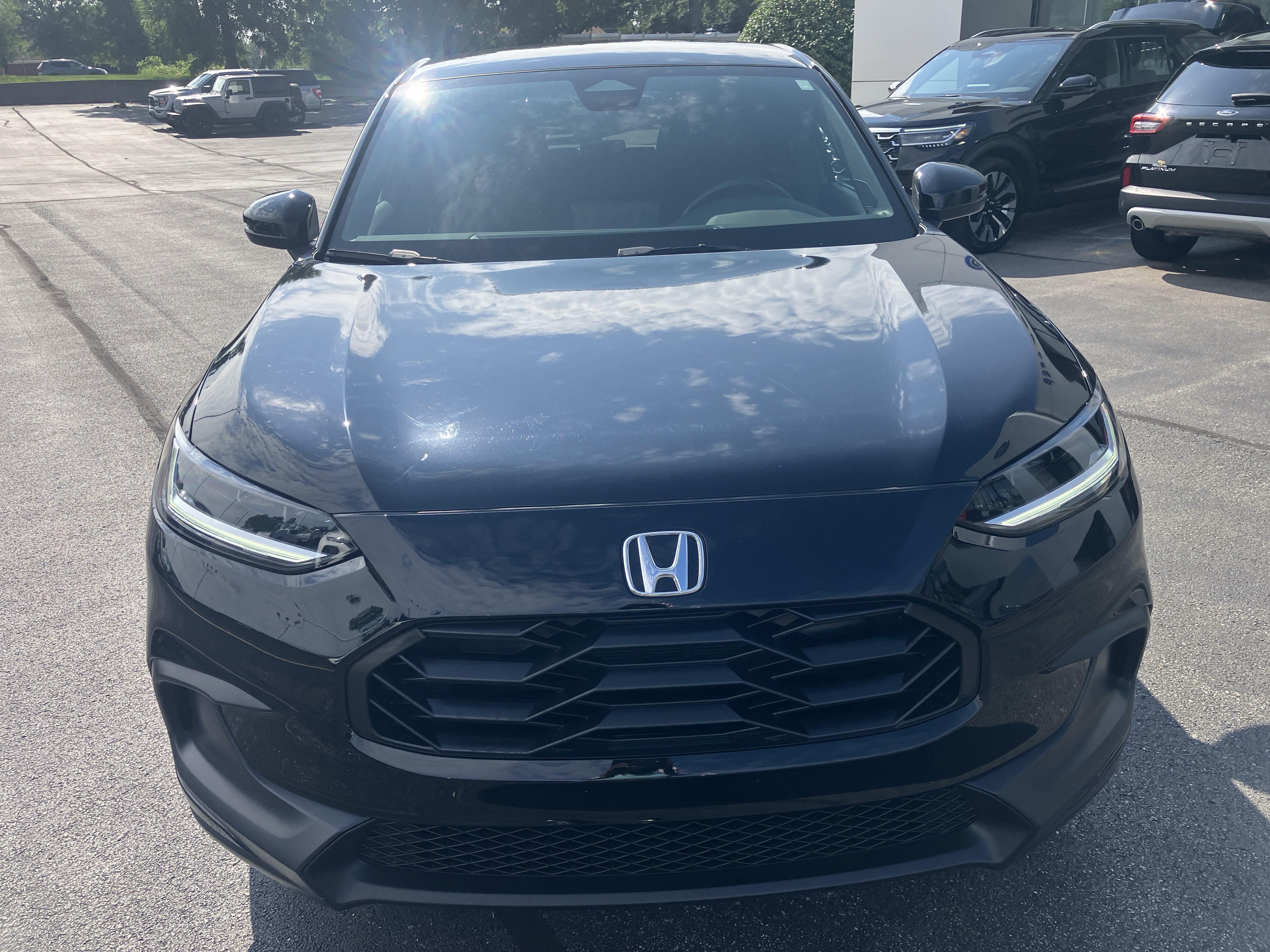 Used 2024 Honda HR-V Sport image 2
