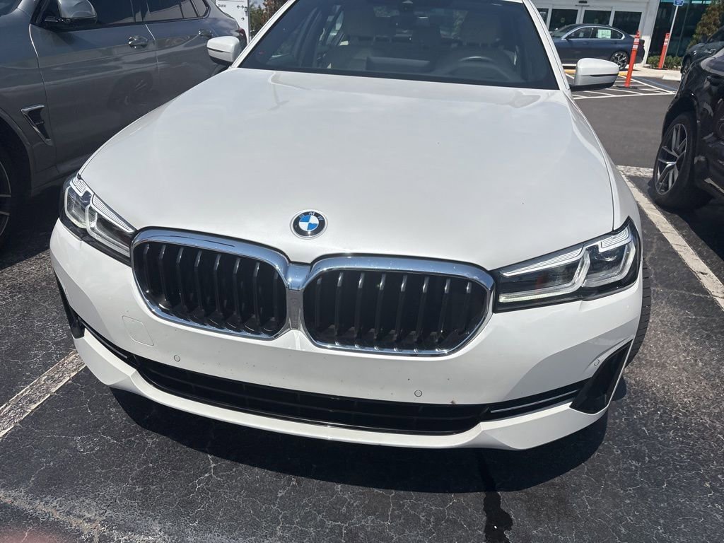 Used 2023 BMW 540i w/ Premium Package image 6