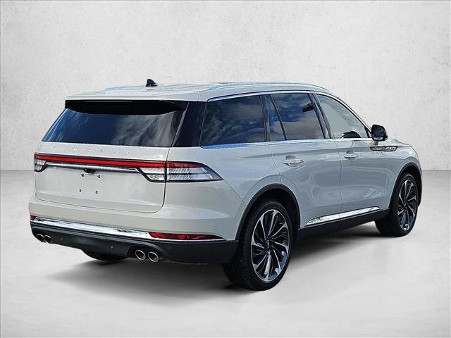 Used 2023 Lincoln Aviator Reserve w/ Equipment Group 201A AWD/4WD image 8