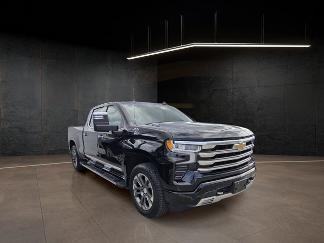 Used 2025 Chevrolet Silverado 1500 High Country w/ Technology Package AWD/4WD image 1