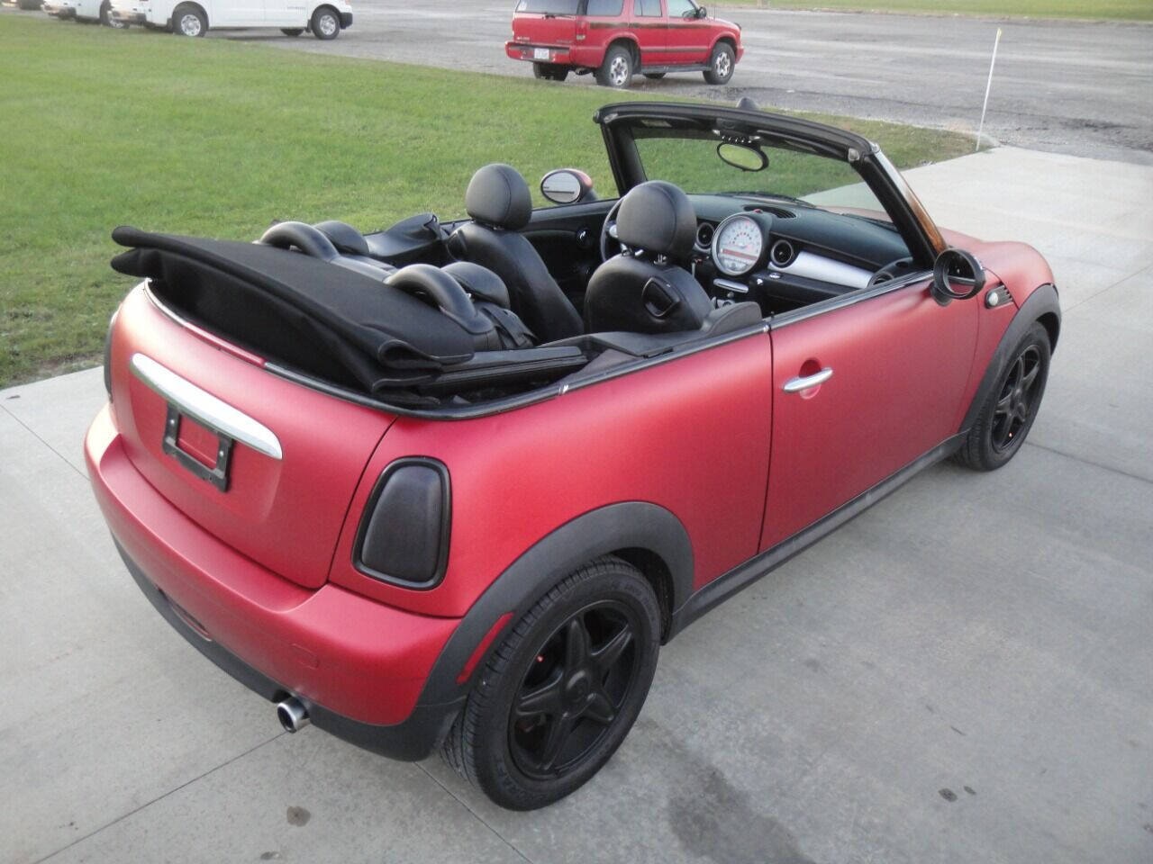 Used 2010 MINI Cooper Convertible FWD image 8