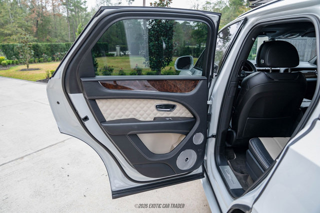 Used 2022 Bentley Bentayga Speed image 70