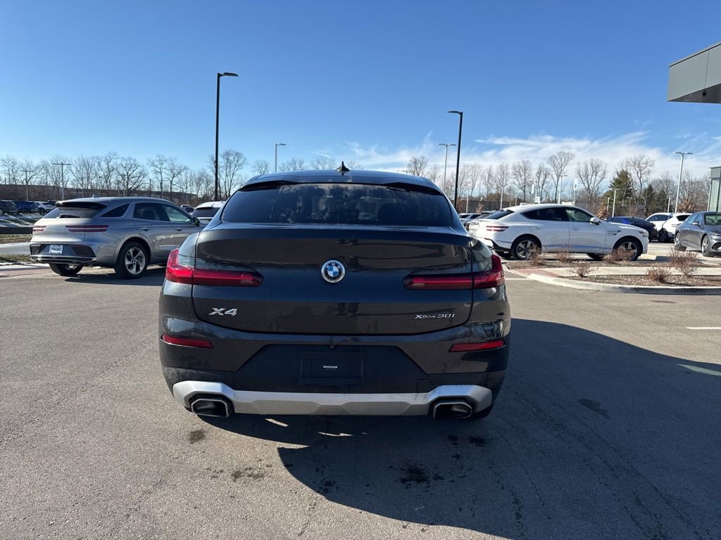 Used 2023 BMW X4 xDrive30i w/ Premium Package image 3