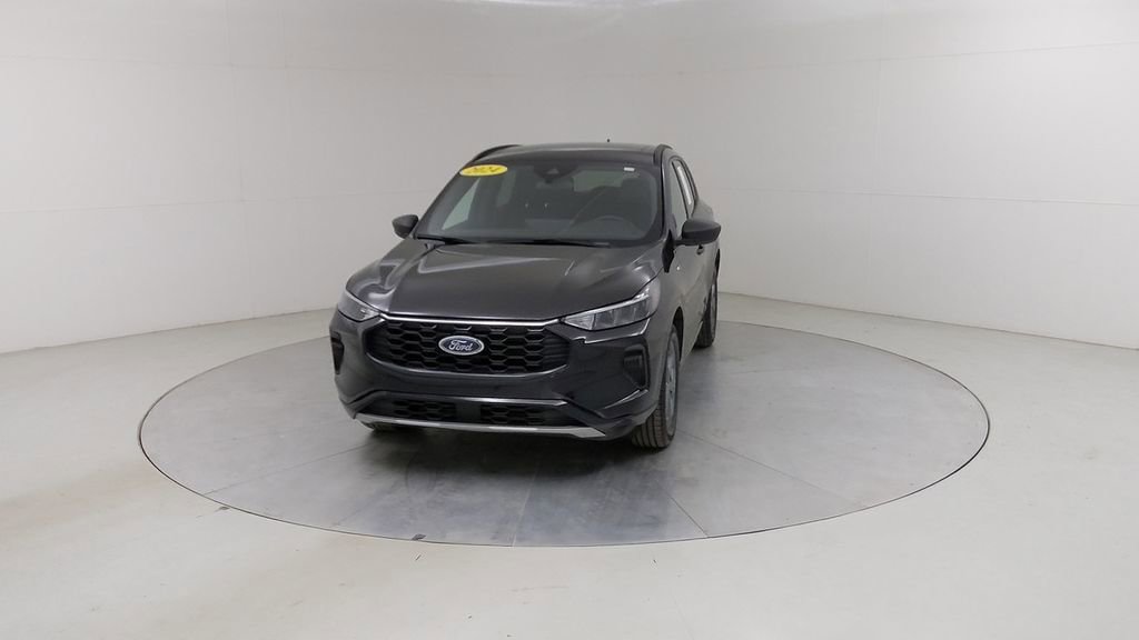 Certified 2024 Ford Escape ST-Line w/ Tech Pack #1 AWD/4WD image 9