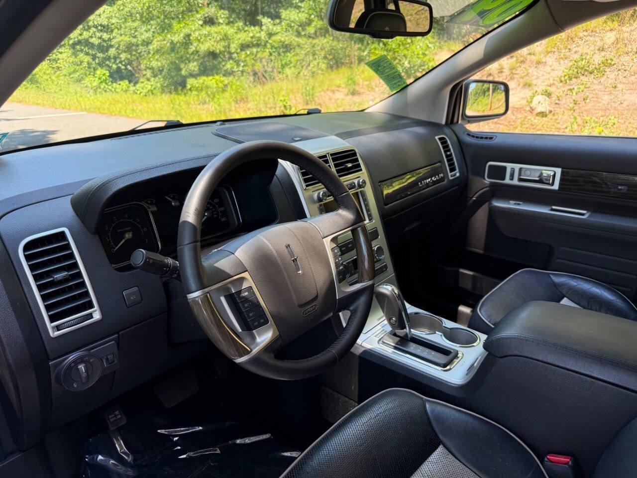 Used 2009 Lincoln MKX AWD image 11