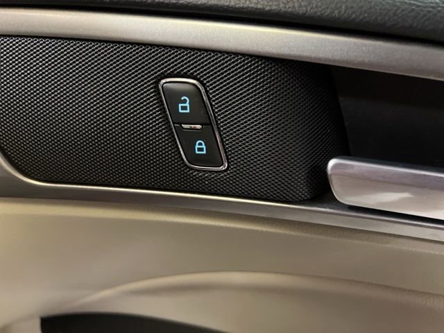 Used 2019 Ford Fusion SEL image 58