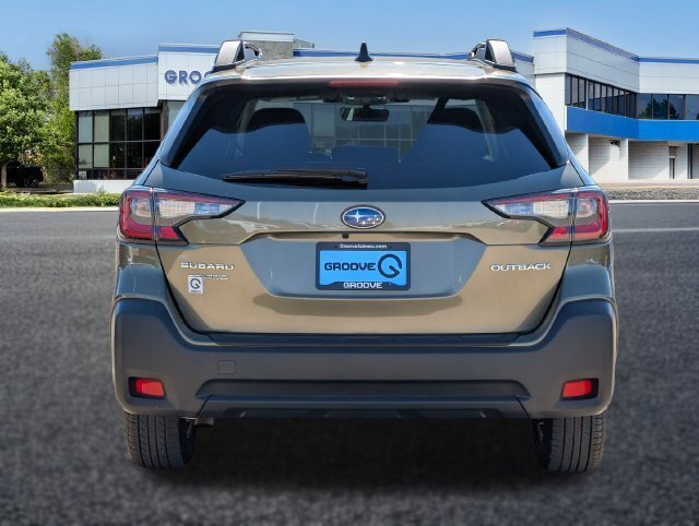 Used 2025 Subaru Outback Premium AWD/4WD image 4