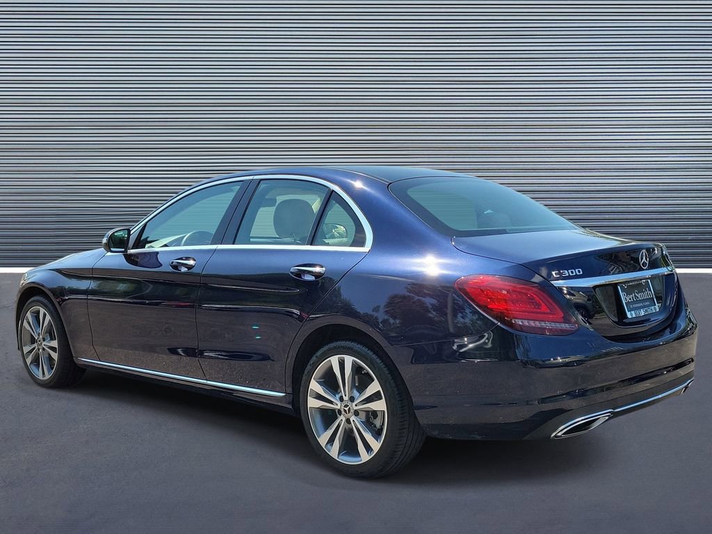 Used 2020 Mercedes-Benz C 300 4MATIC Sedan image 4
