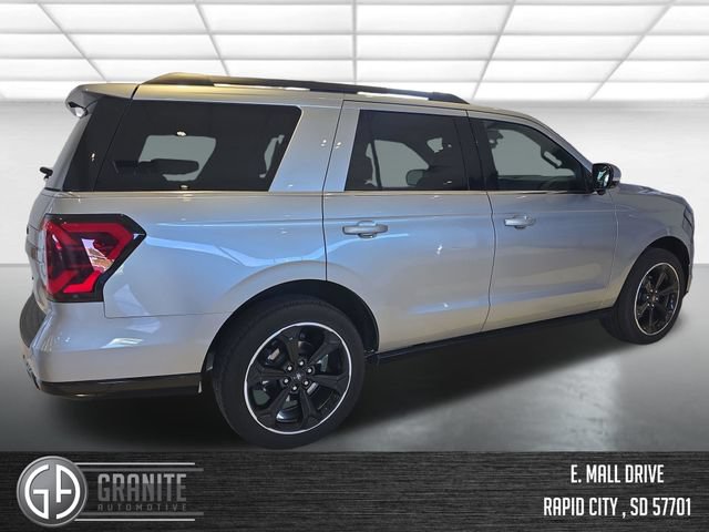Used 2024 Ford Expedition Limited AWD/4WD image 6