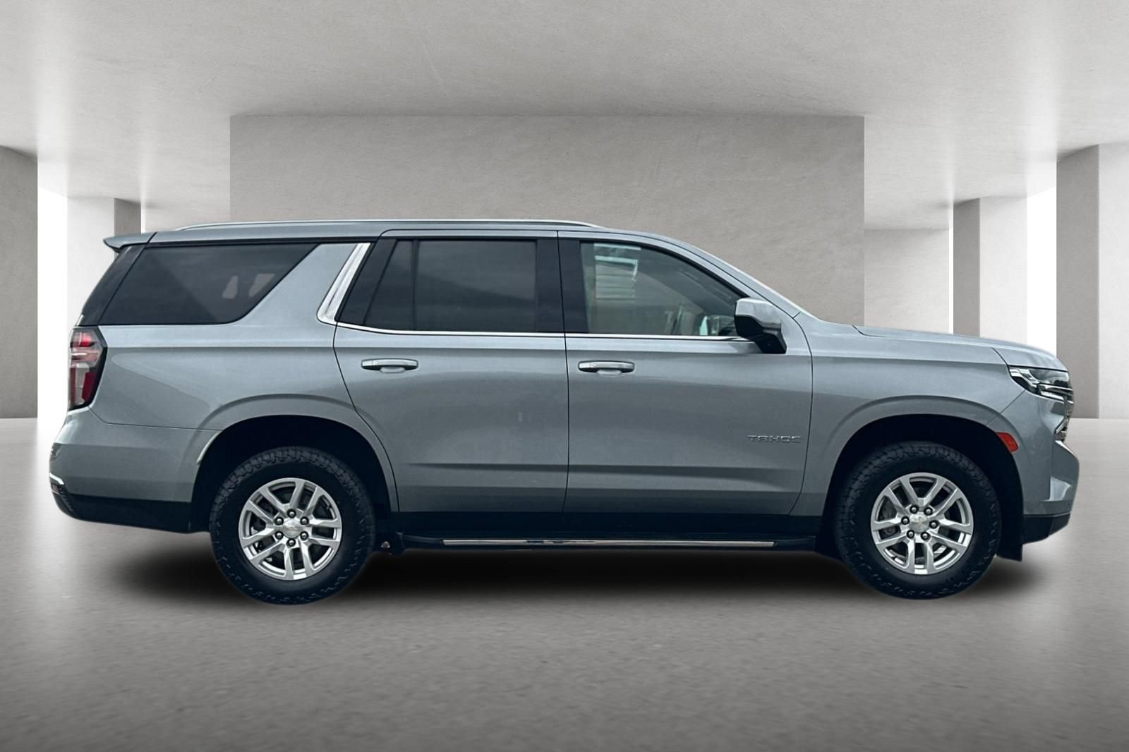 Used 2024 Chevrolet Tahoe LT AWD/4WD image 3