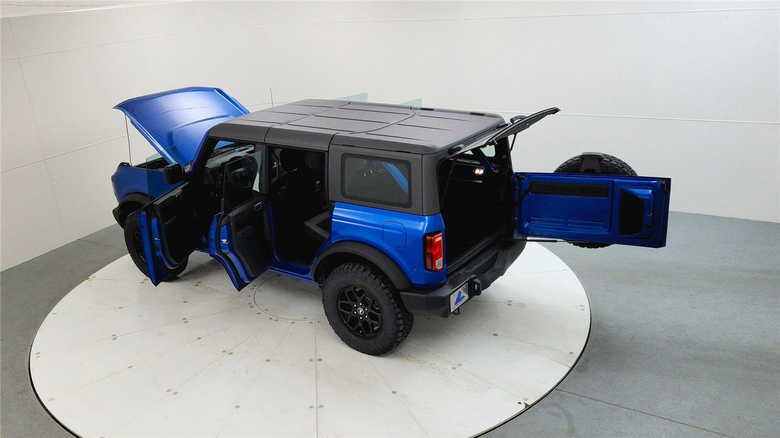 New 2025 Ford Bronco 4-Door image 21