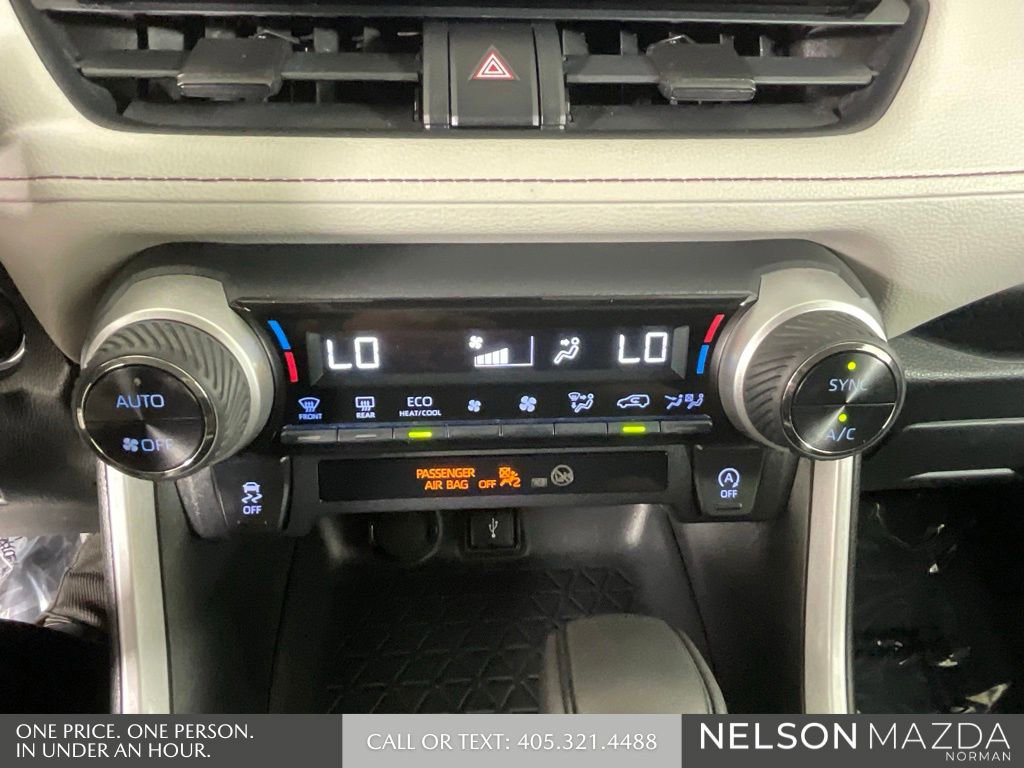 Used 2020 Toyota RAV4 XLE image 35