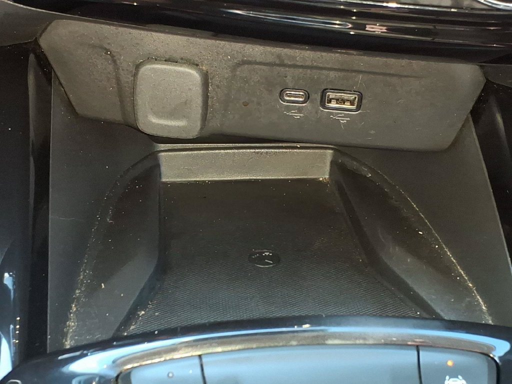 Used 2026 Chevrolet Trax ACTIV w/ Sunroof Package FWD image 18