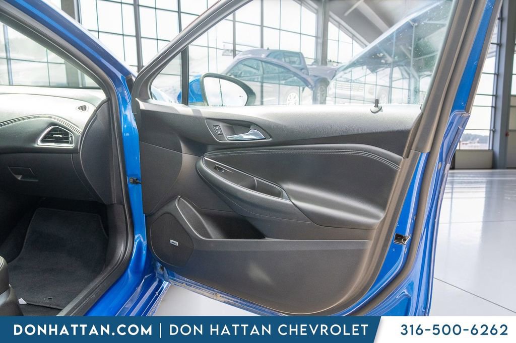 Used 2017 Chevrolet Cruze Premier FWD image 25