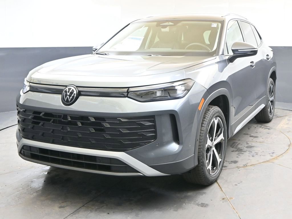 New 2026 Volkswagen Tiguan SE