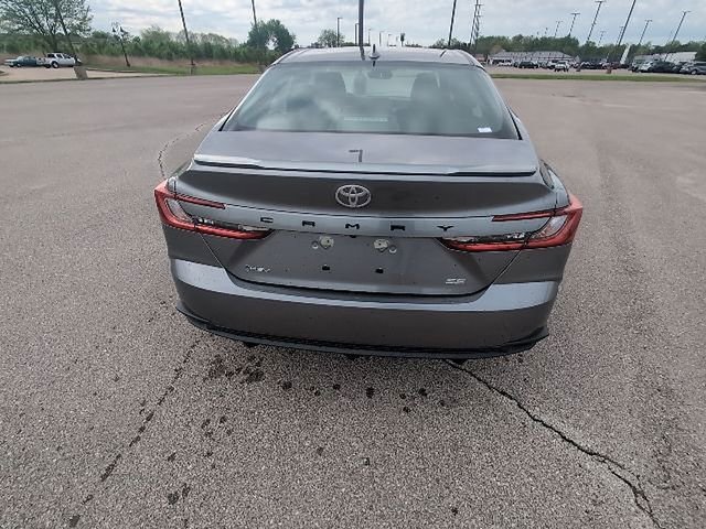 Used 2026 Toyota Camry SE w/ Convenience Package image 6