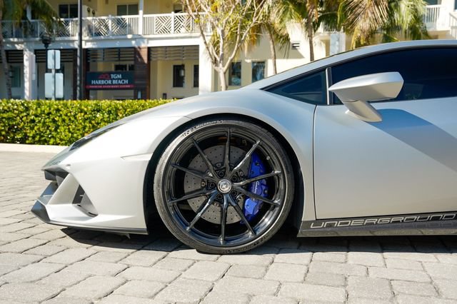 Used 2020 Lamborghini Huracan EVO AWD/4WD image 12