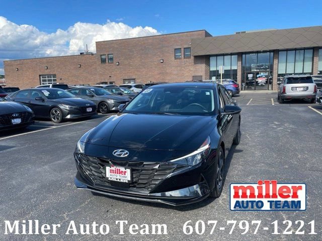 Used 2023 Hyundai Elantra Limited