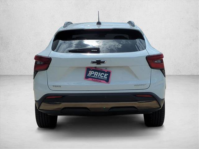 Used 2024 Chevrolet Trax ACTIV w/ Sunroof Package FWD image 7