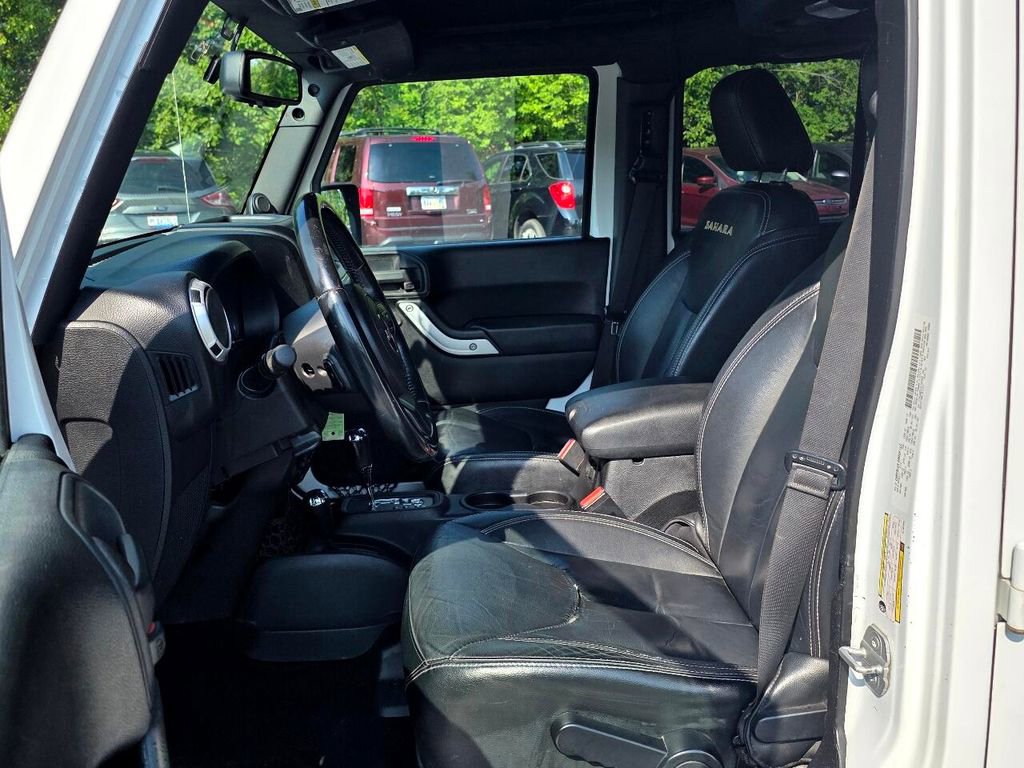 Used 2014 Jeep Wrangler Unlimited Sahara w/ Dual Top Group image 16