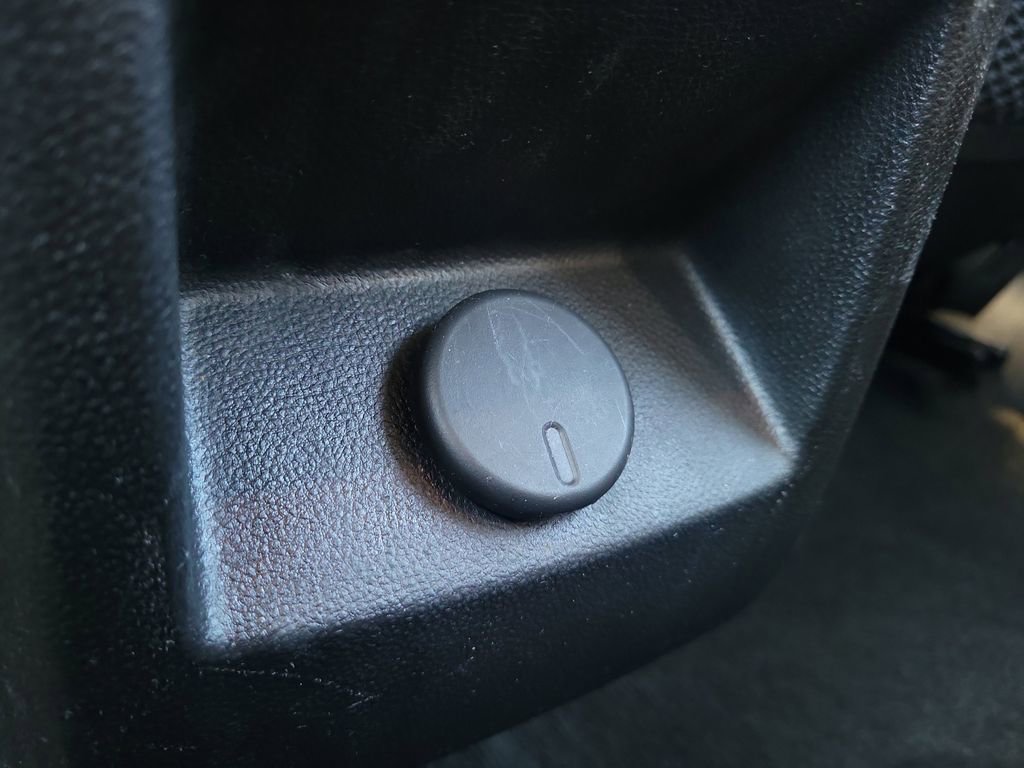 Used 2012 Chevrolet Equinox LS image 13