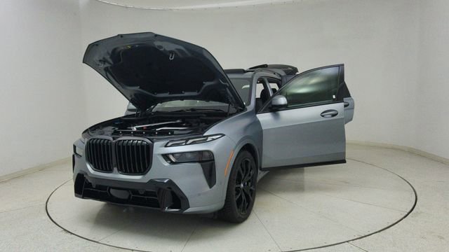 Used 2024 BMW X7 xDrive40i w/ M Sport Package image 77