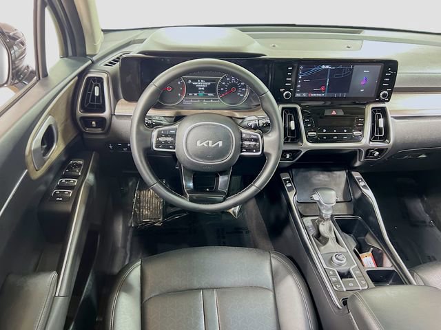 Certified 2022 Kia Sorento EX w/ Panoramic Sunroof Package image 23