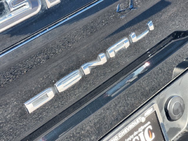 Certified 2026 GMC Sierra 3500 Denali Ultimate AWD/4WD image 12