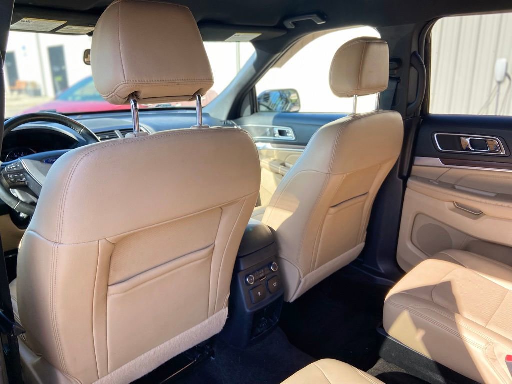 Used 2017 Ford Explorer Limited w/ Class II Trailer Tow Package FWD image 20
