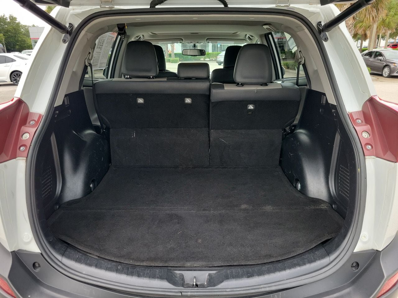 Used 2015 Toyota RAV4 Limited FWD image 8