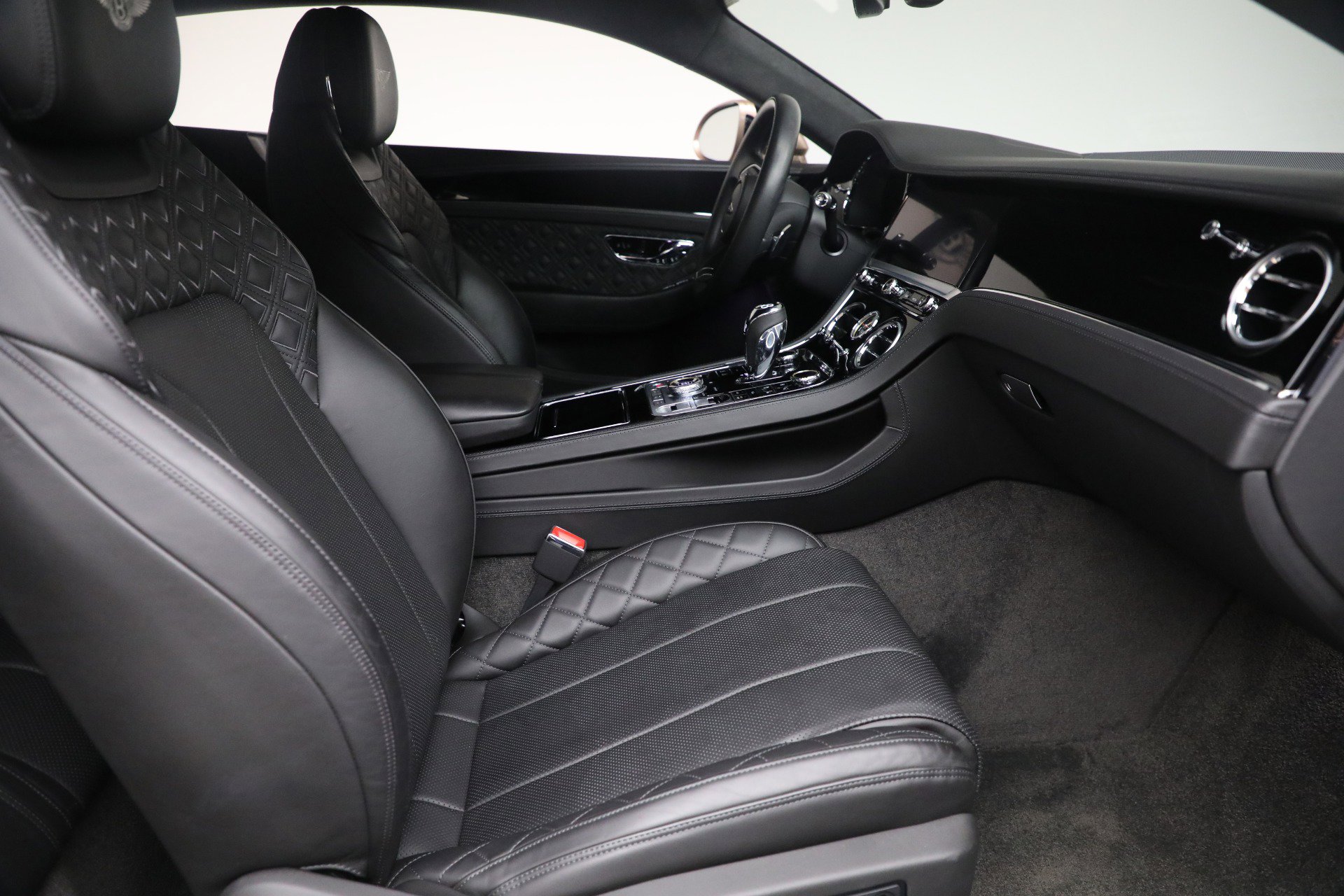 Certified 2022 Bentley Continental GT image 28