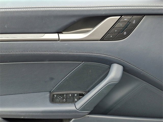 Used 2025 Porsche 911 Carrera image 17