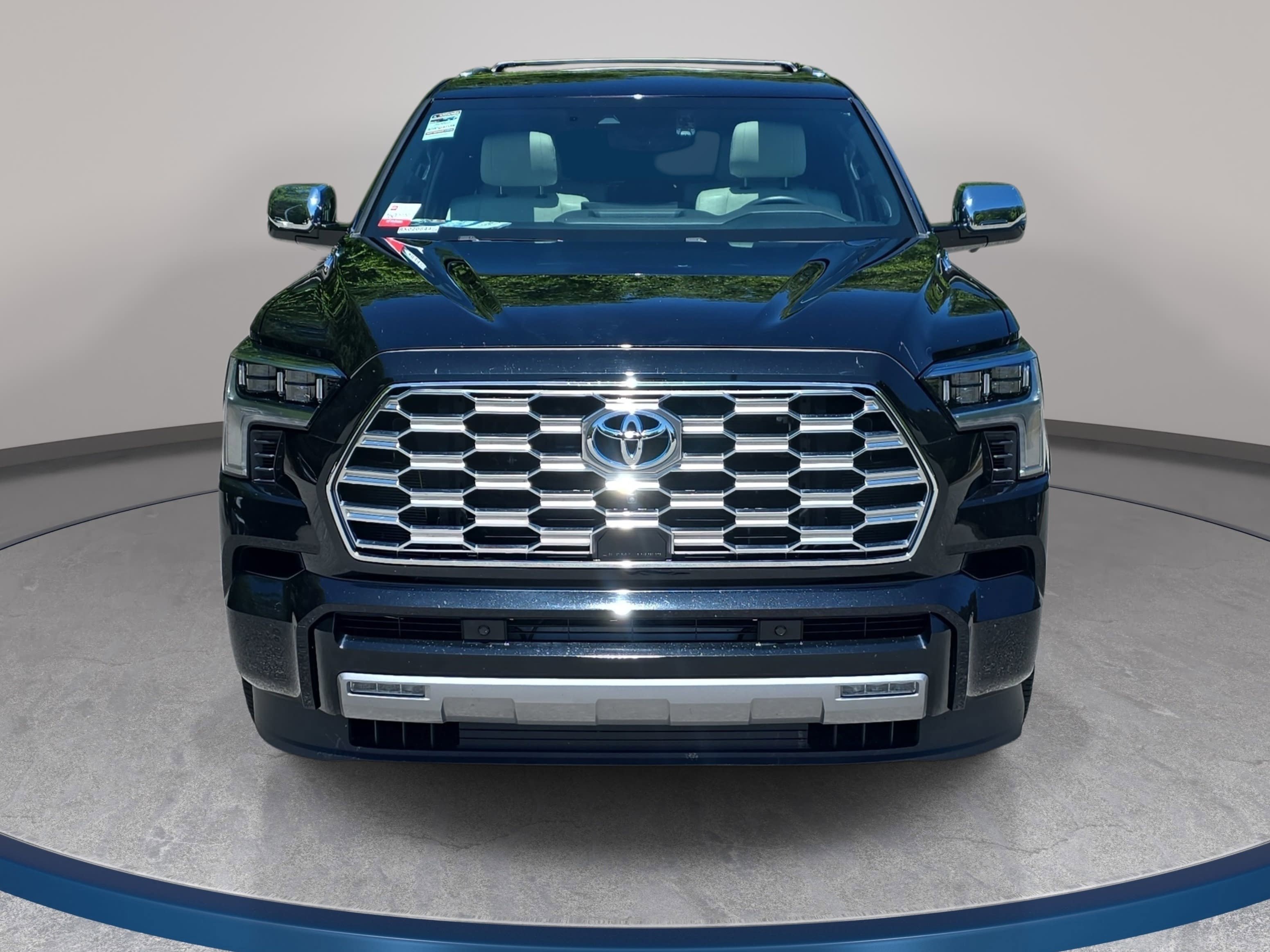 Used 2024 Toyota Sequoia Capstone AWD/4WD image 2