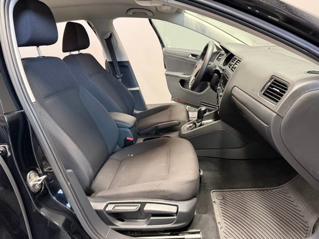 Used 2015 Volkswagen Jetta S image 19