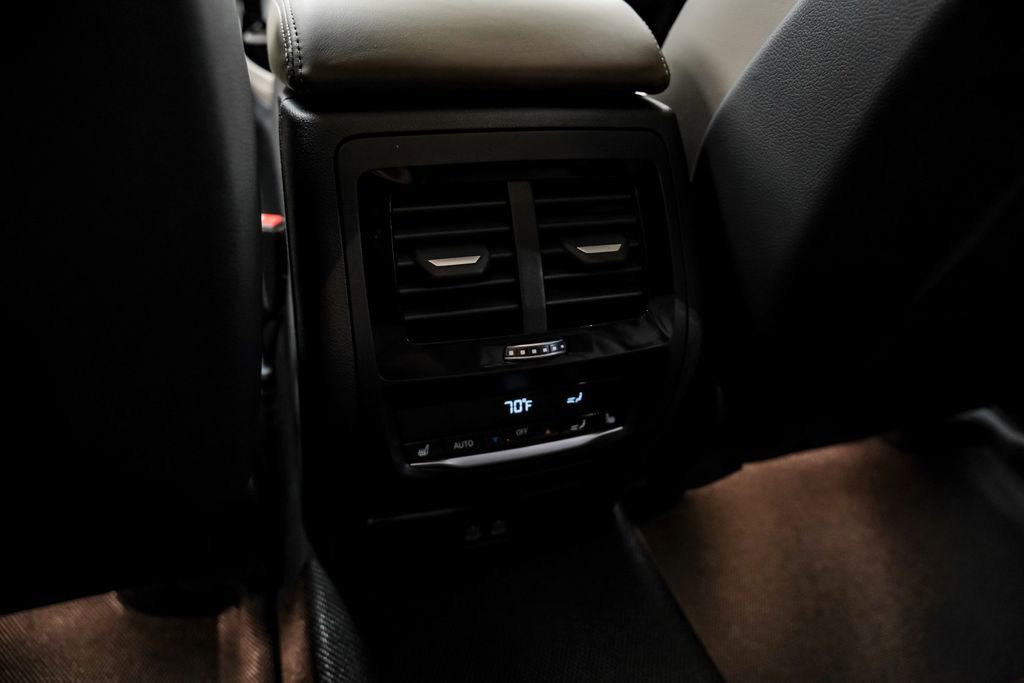Used 2023 BMW X4 M AWD/4WD image 39