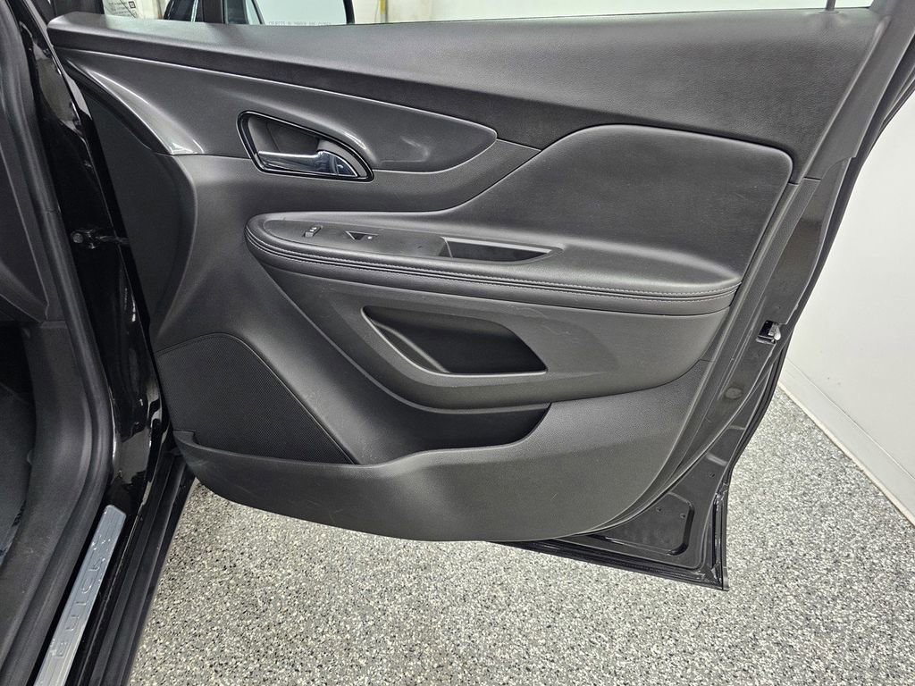 Used 2021 Buick Encore Preferred w/ Safety Package II FWD image 22