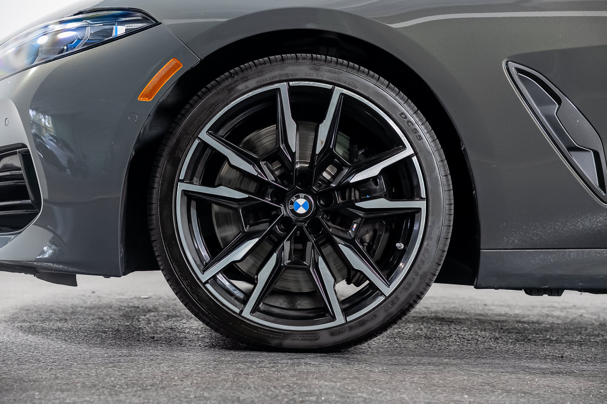 Used 2026 BMW M850i xDrive AWD/4WD image 16