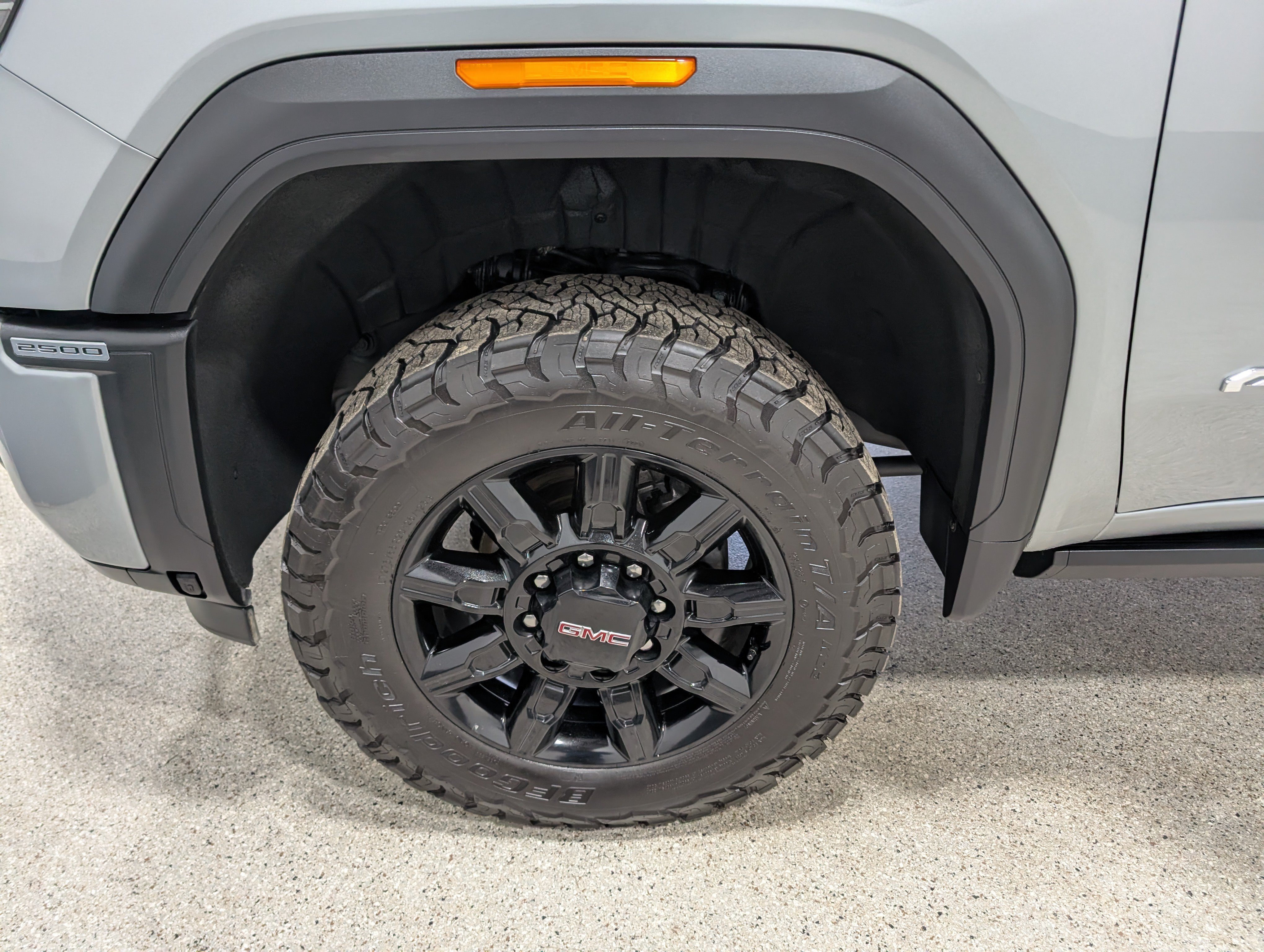 Used 2026 GMC Sierra 2500 AT4 w/ AT4 Premium Plus Package AWD/4WD image 12