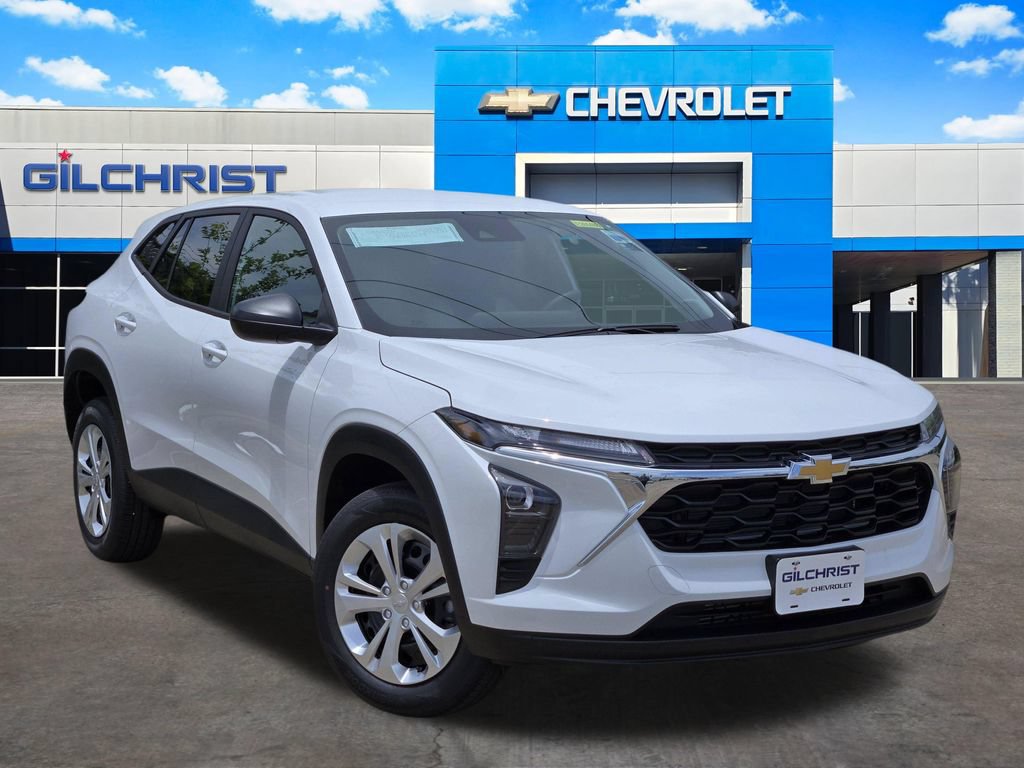 New 2026 Chevrolet Trax LS FWD 360° Tour
