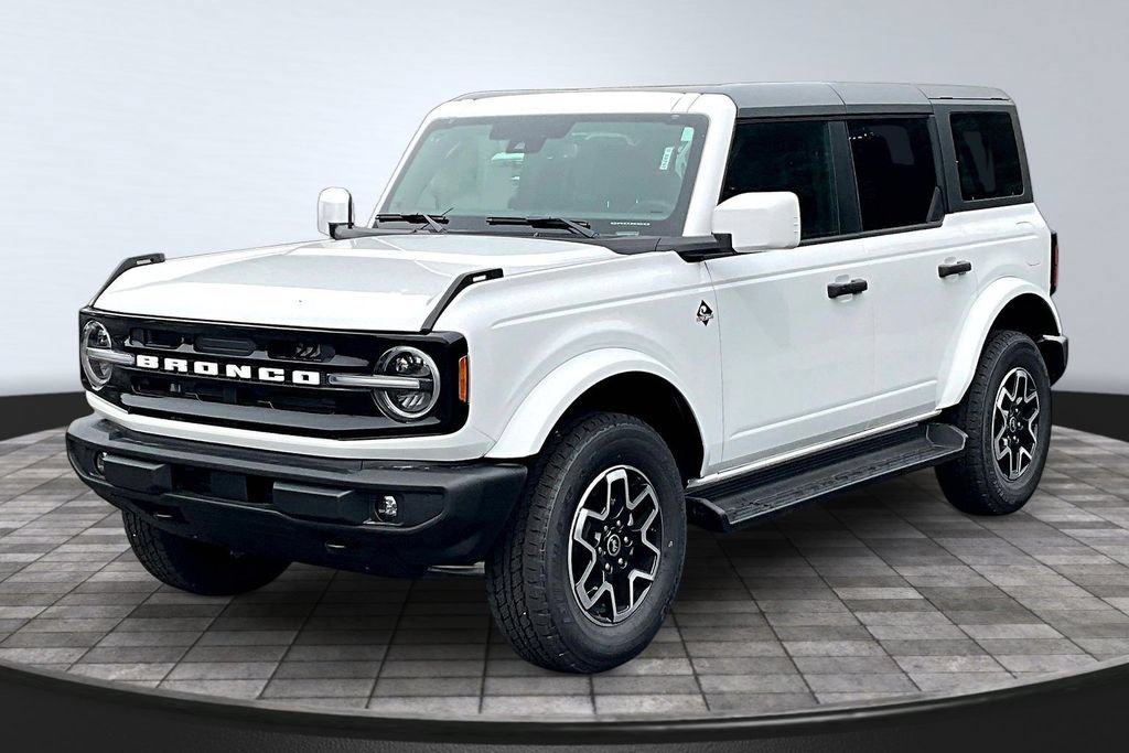 New 2026 Ford Bronco Outer Banks AWD/4WD image 2