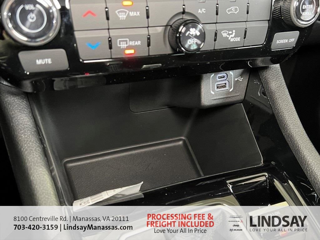 New 2026 Jeep Compass Latitude AWD/4WD image 43