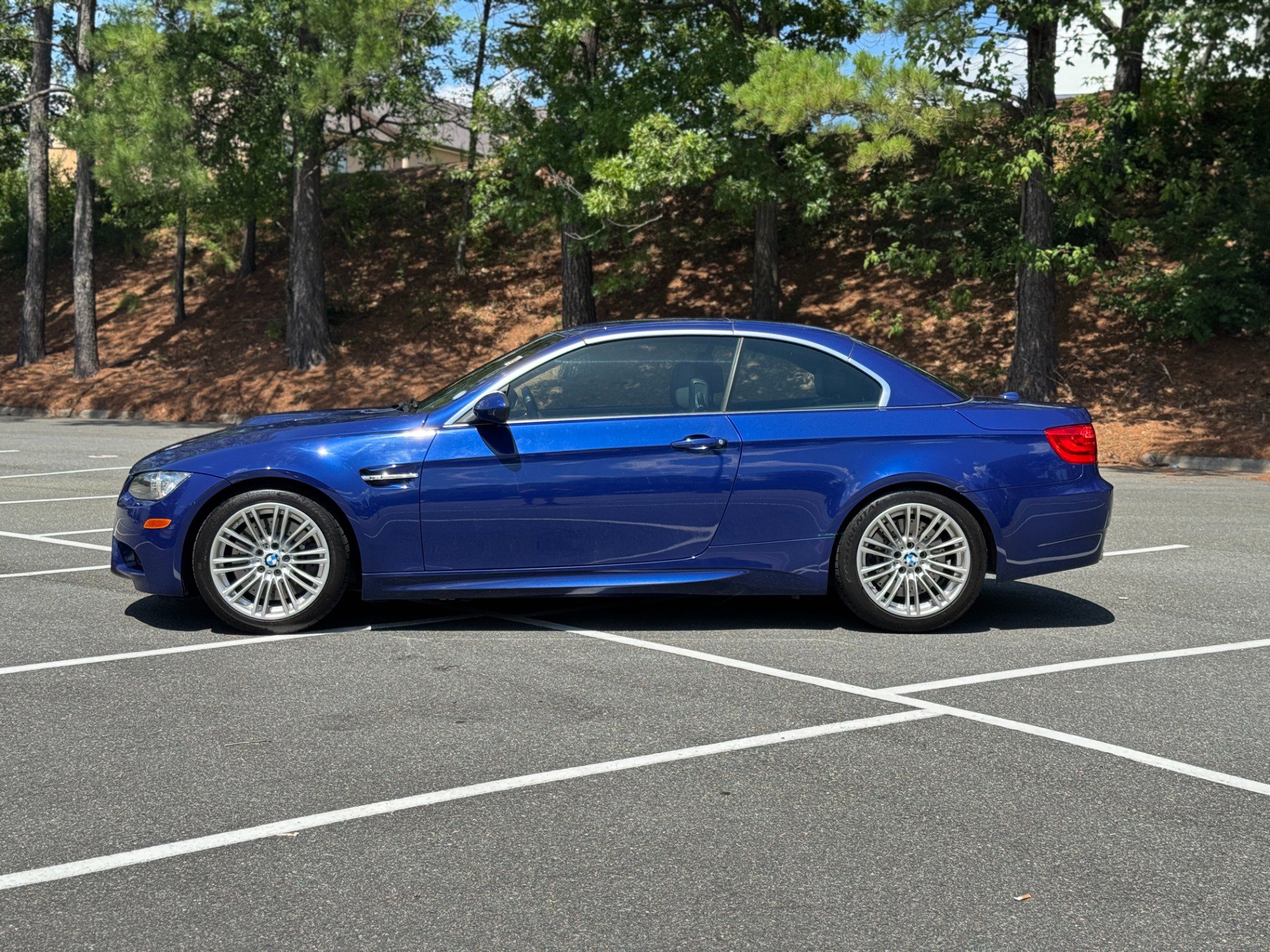 Used 2012 BMW M3 Convertible RWD image 6