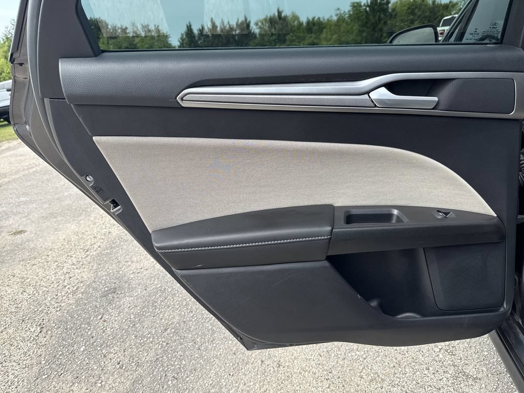 Used 2020 Ford Fusion S FWD image 21